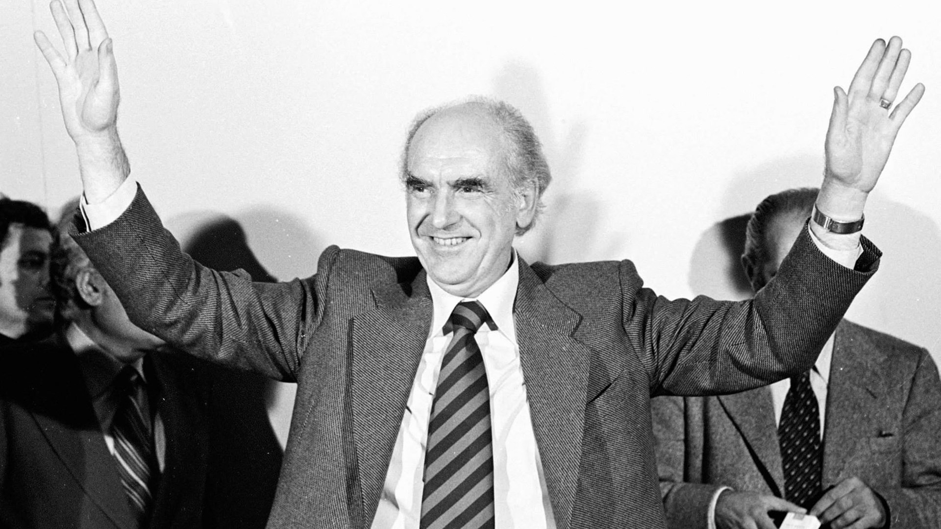 Ανδρέας Παπανδρέου: Ο ηγέτης που άλλαξε την Ελλάδα και κράτησε την Κύπρο στην καρδιά του Ελληνισμού